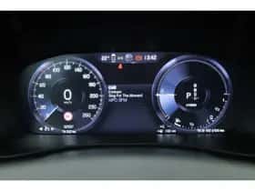Volvo XC40 (2022) thumbnail 15