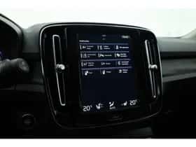 Volvo XC40 (2022) thumbnail 22