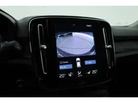 Volvo XC40 (2022) thumbnail 23