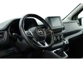 Renault Trafic (2022) thumbnail 5