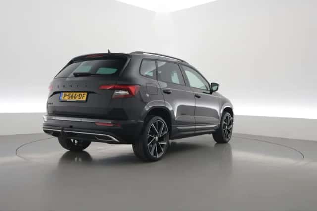 Škoda Karoq (2022) thumbnail 2