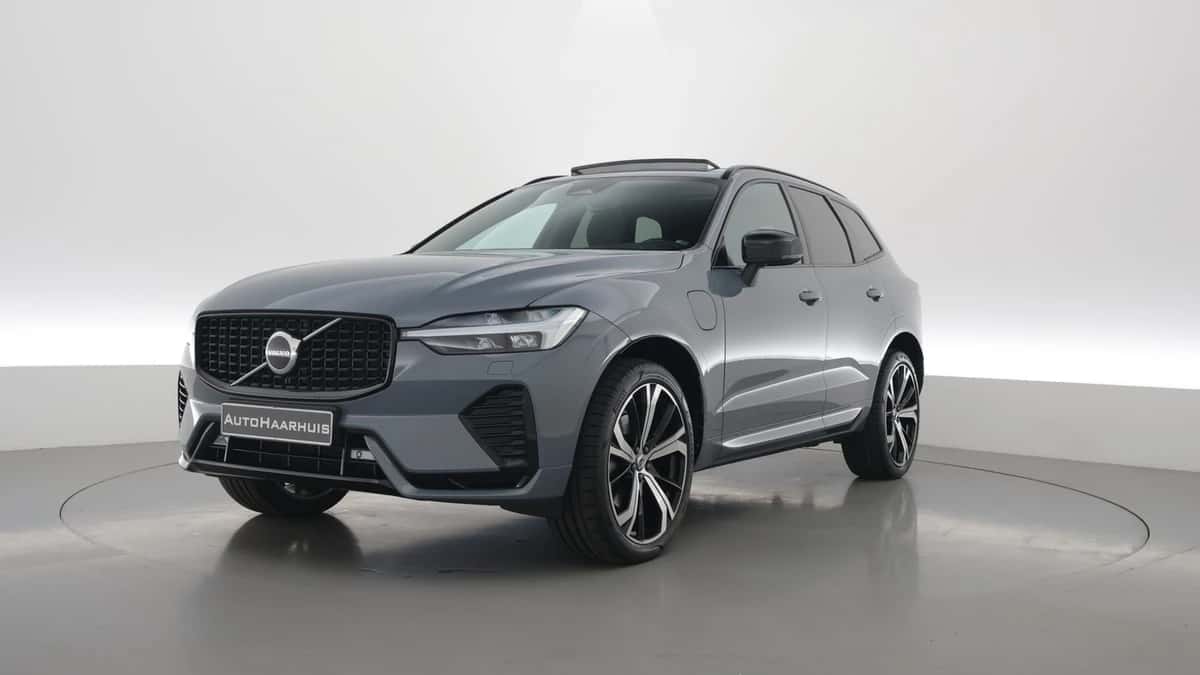 Volvo XC60 (2023) — foto 1