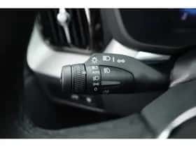 Volvo XC60 (2023) thumbnail 11