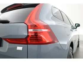 Volvo XC60 (2023) thumbnail 43