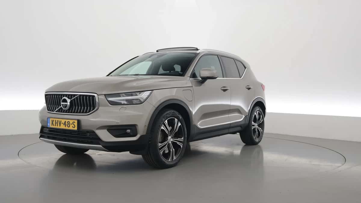 Volvo XC40 (2022) — foto 1