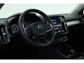 Volvo XC40 (2022) thumbnail 6