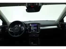 Volvo XC40 (2022) thumbnail 7