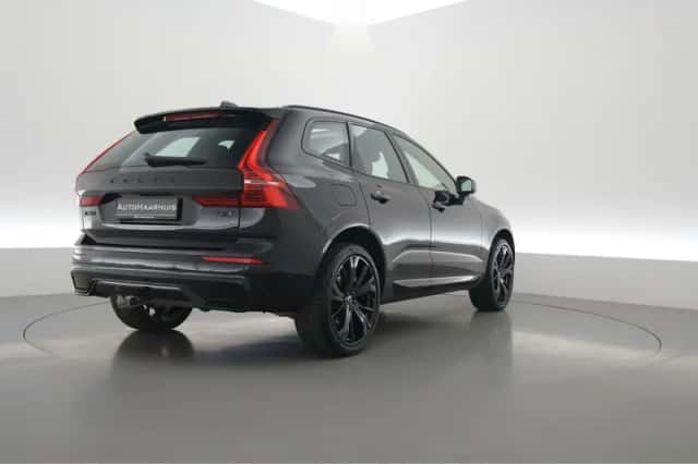 Volvo XC60 (2025) thumbnail 2