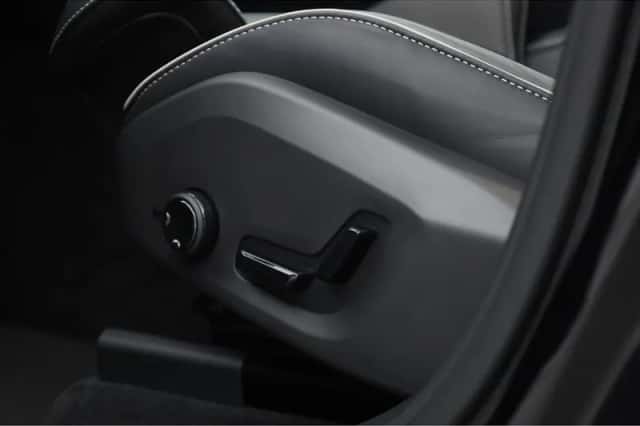 Volvo XC60 (2025) thumbnail 5