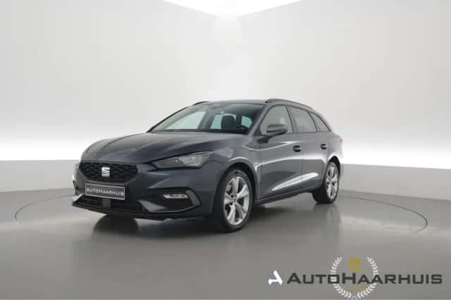SEAT Leon (2023) thumbnail 1
