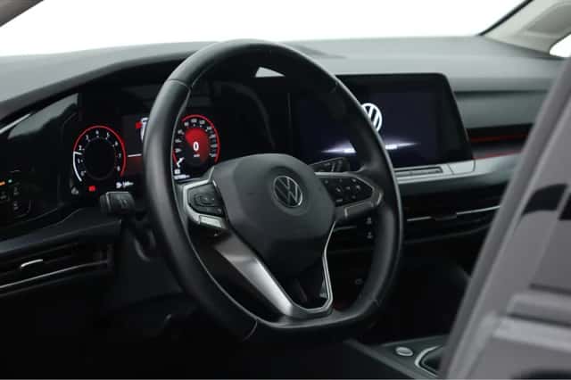 Volkswagen Golf (2021) thumbnail 5