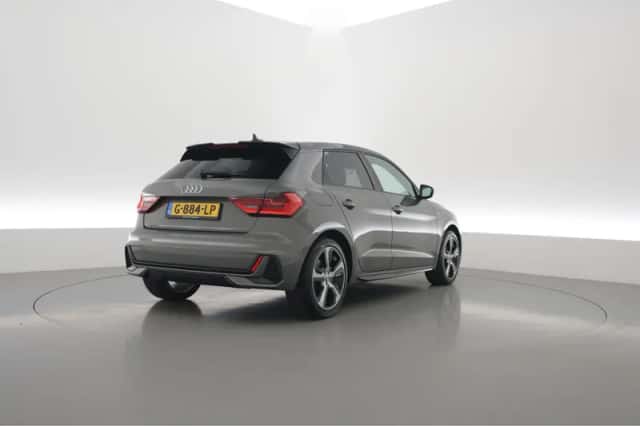 Audi A1 (2019) thumbnail 2
