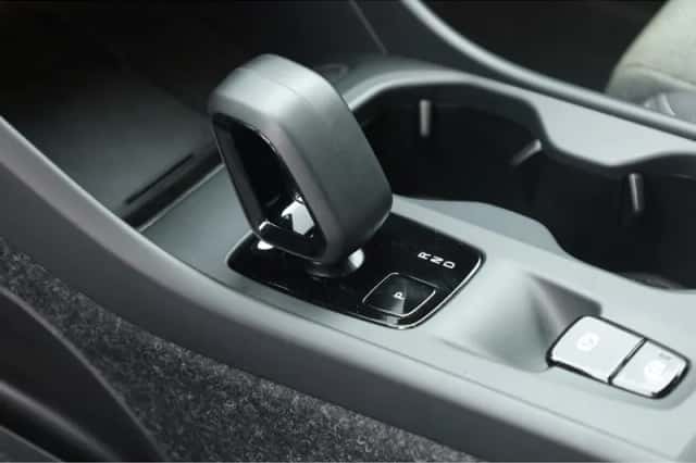 Volvo XC40 (2024) thumbnail 6
