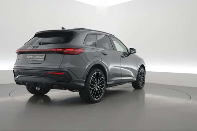 Audi Q5 (2025) thumbnail 2