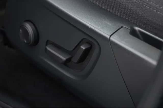 Volvo C40 (2023) thumbnail 5