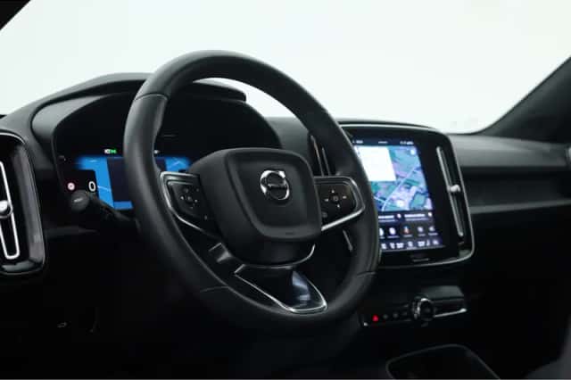 Volvo C40 (2023) thumbnail 6