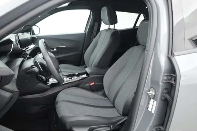 Peugeot 2008 (2025) thumbnail 3
