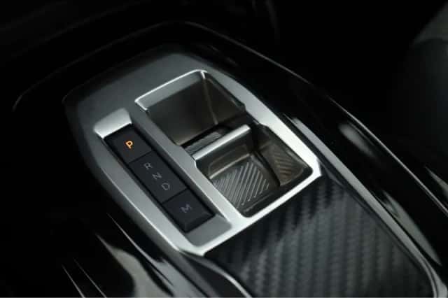 Peugeot 2008 (2025) thumbnail 6