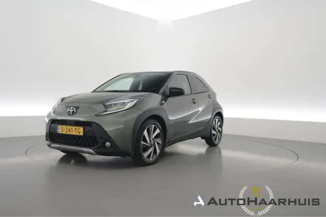 Toyota Aygo (2023) thumbnail 1
