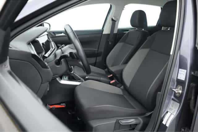 Volkswagen Polo (2024) thumbnail 3