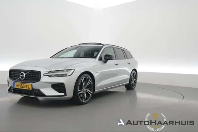 Volvo V60 (2022) thumbnail 1