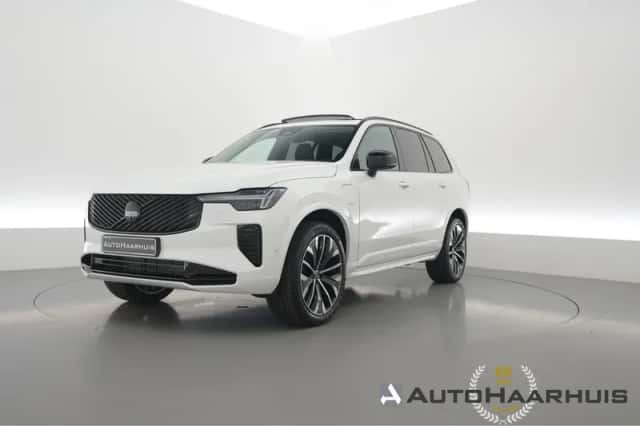Volvo XC90 (2025) thumbnail 1