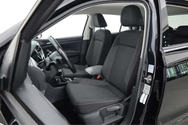 Volkswagen T-Cross (2019) thumbnail 3