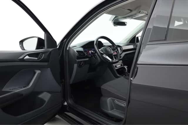 Volkswagen T-Cross (2019) thumbnail 5