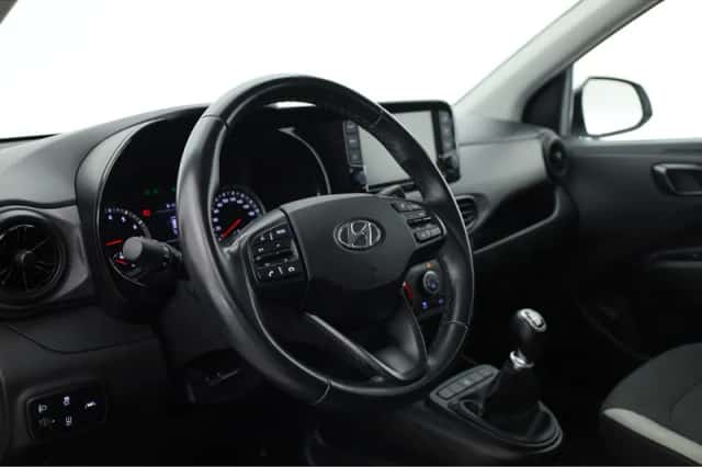 Hyundai i10 (2022) thumbnail 6