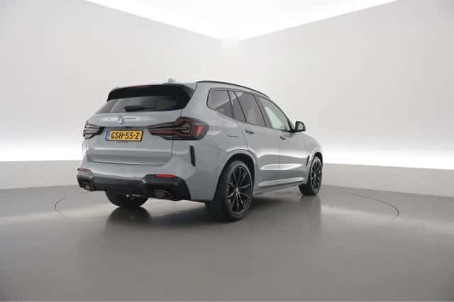 BMW X3 (2021) thumbnail 2