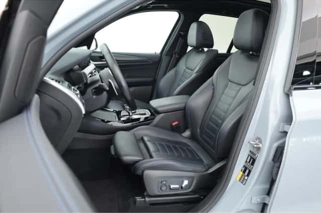 BMW X3 (2021) thumbnail 3