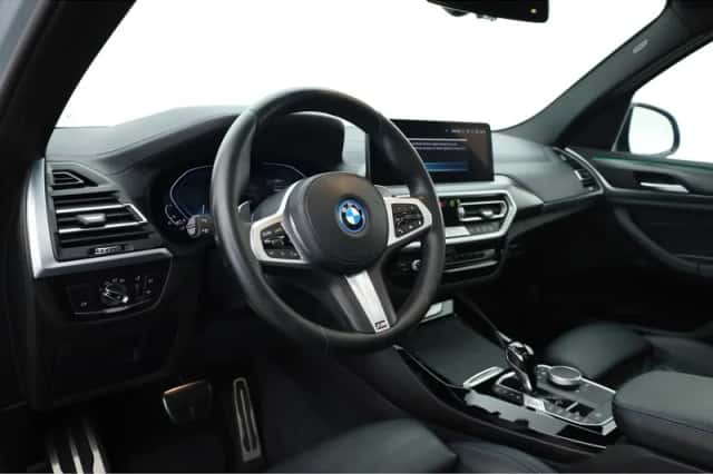 BMW X3 (2021) thumbnail 5