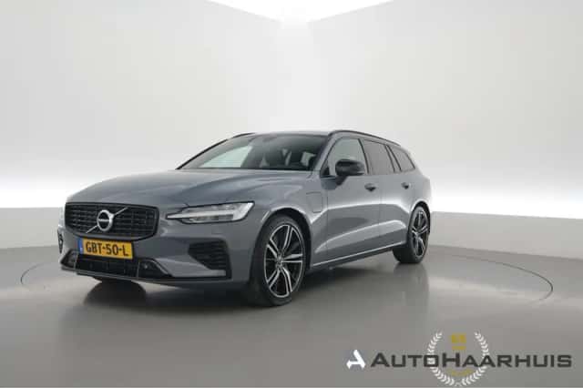Volvo V60 (2022) thumbnail 1