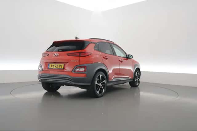 Hyundai Kona (2020) thumbnail 2