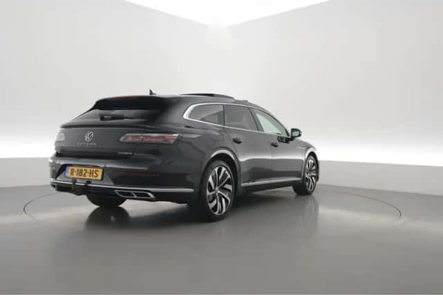 Volkswagen Arteon (2022) thumbnail 2