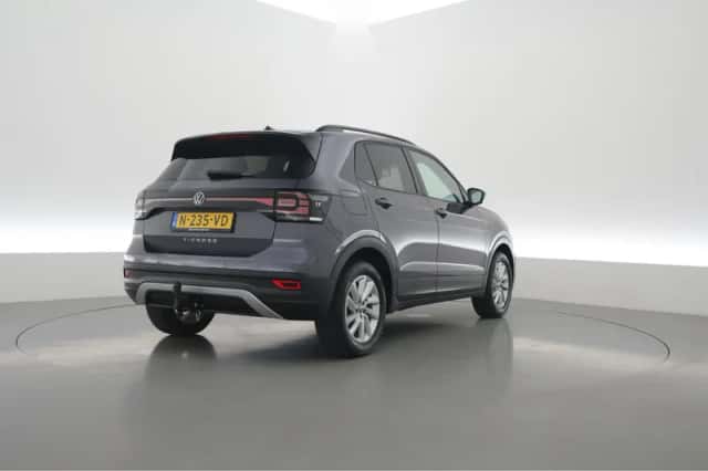 Volkswagen T-Cross (2022) thumbnail 2