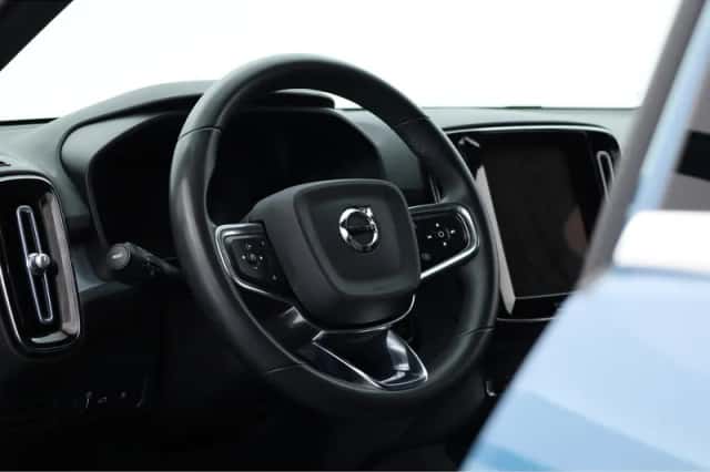 Volvo XC40 (2022) thumbnail 5
