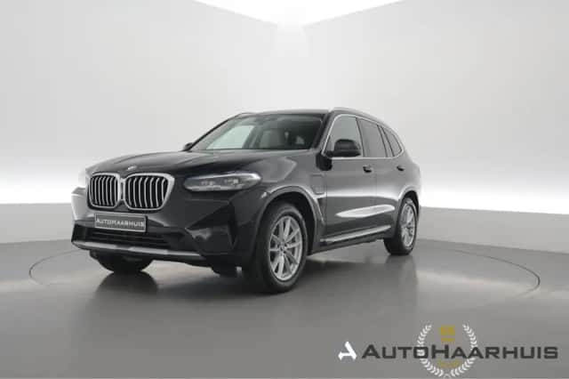 BMW X3 (2022) thumbnail 1