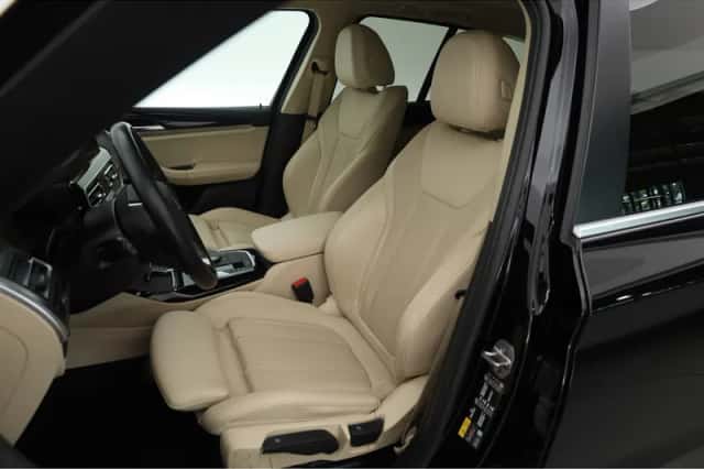 BMW X3 (2022) thumbnail 3