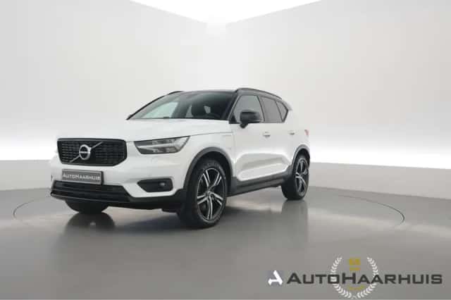 Volvo XC40 (2021) thumbnail 1