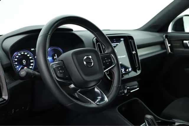 Volvo XC40 (2021) thumbnail 6