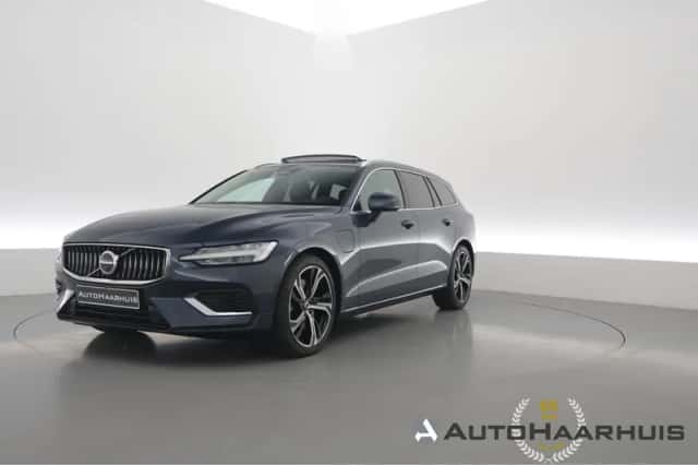 Volvo V60 (2025) thumbnail 1