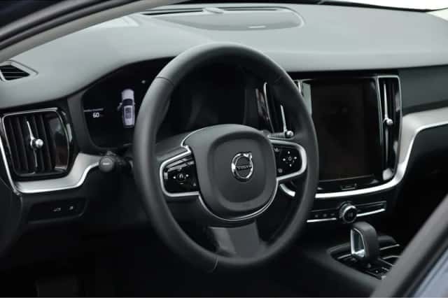 Volvo V60 (2025) thumbnail 5
