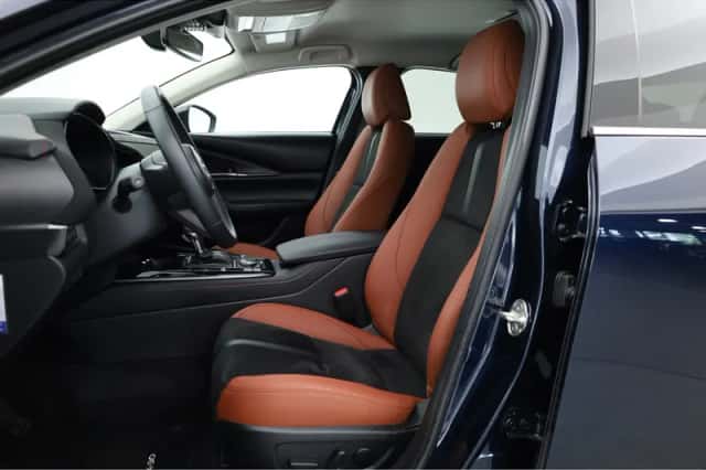Mazda CX-30 (2024) thumbnail 3
