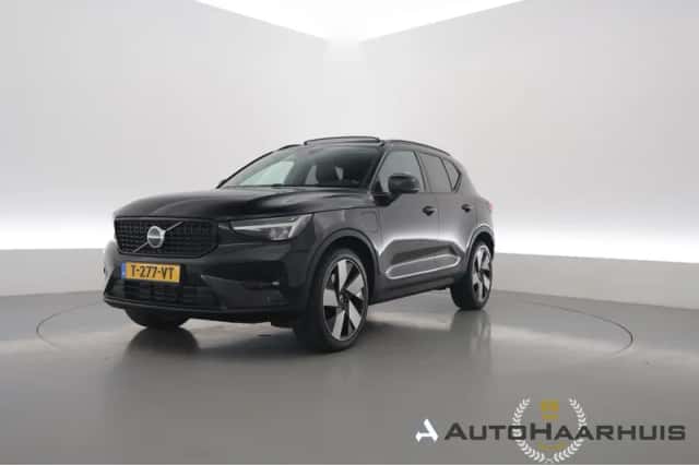 Volvo XC40 (2022) thumbnail 1