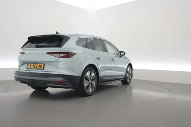 Škoda Enyaq (2021) thumbnail 2
