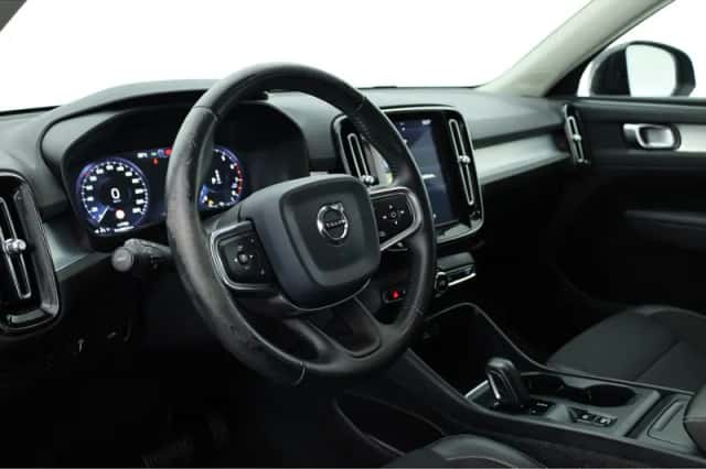 Volvo XC40 (2019) thumbnail 6