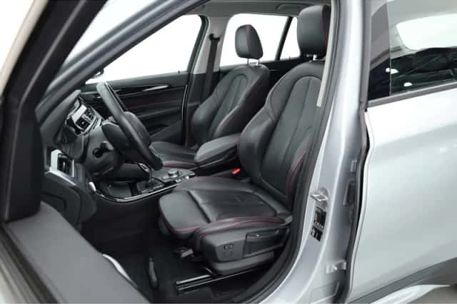 BMW X1 (2018) thumbnail 3