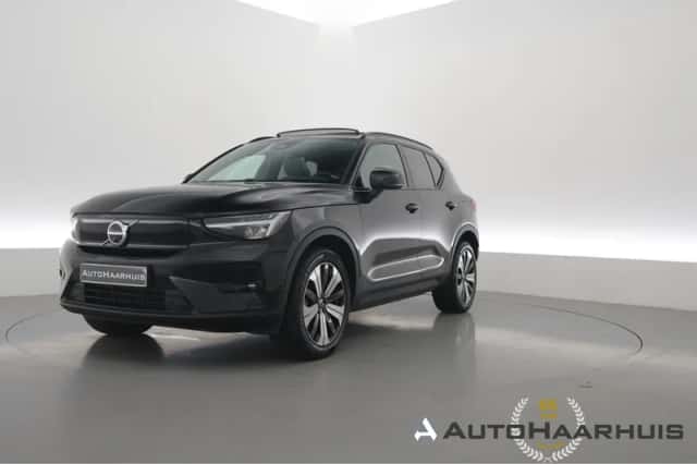 Volvo XC40 (2023) thumbnail 1