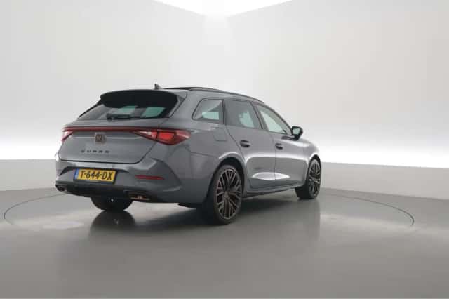 CUPRA Leon Sportstourer (2020) thumbnail 2